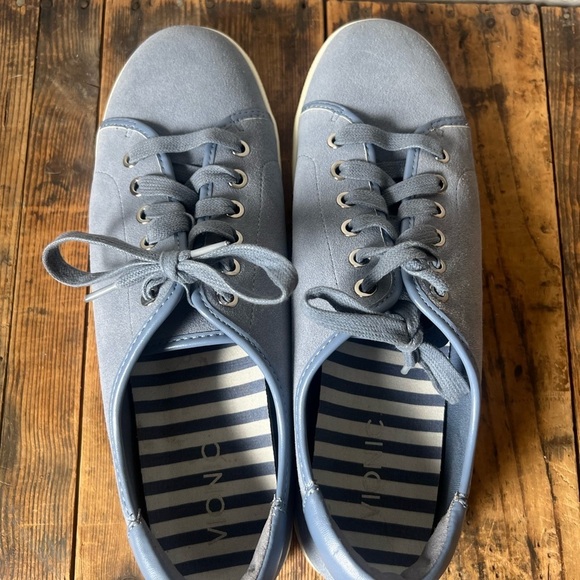 Vionic Brinley Women's Water Resistant Suede Sneaker Size US 11/ EUR 43 - Picture 10 of 11